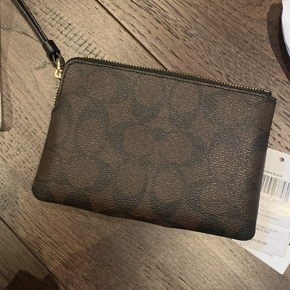 Coach wristlet - Picture 2 of 3